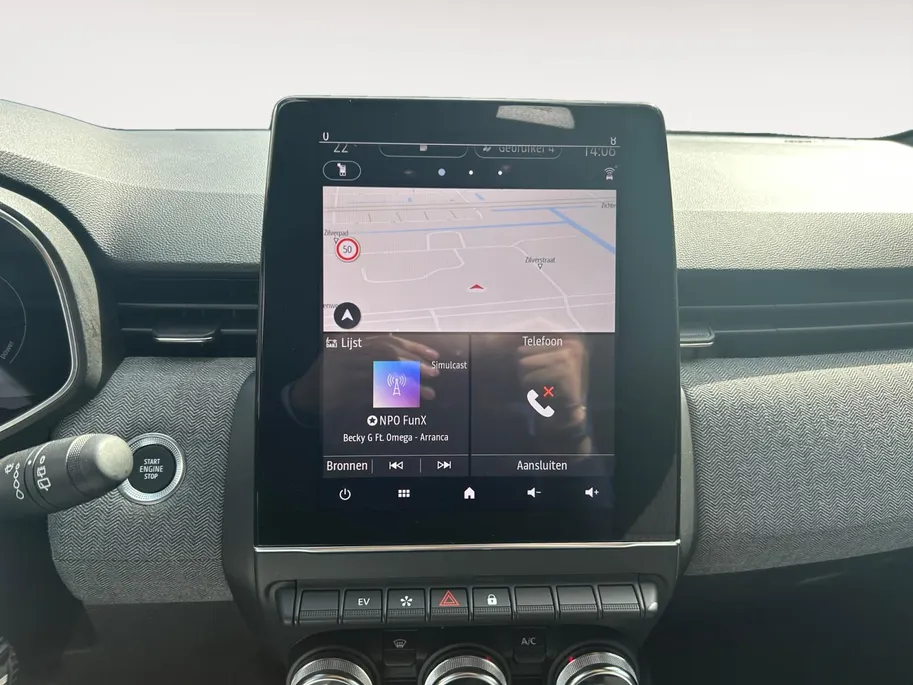 Renault Clio 1.6 E-Tech Full Hybrid 145 techno | Automaat | Apple Carplay & Android Auto | Camera | Navigatie | Parkeersensoren | Cruise Control | 12 Maanden BOVAG Garantie