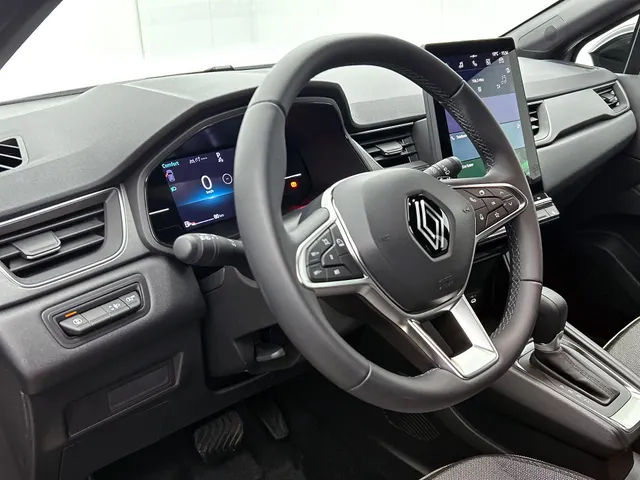 Renault Captur E-Tech full hybrid 145PK Techno | CAMERA | NAVI | CARPLAY