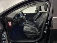 Ford Focus Wagon 1.5 EcoBoost Vignale | 182 PK | Trekhaak afneembaar | Winter Pack | Family Pack | Comfort Pack | Parking Pack |