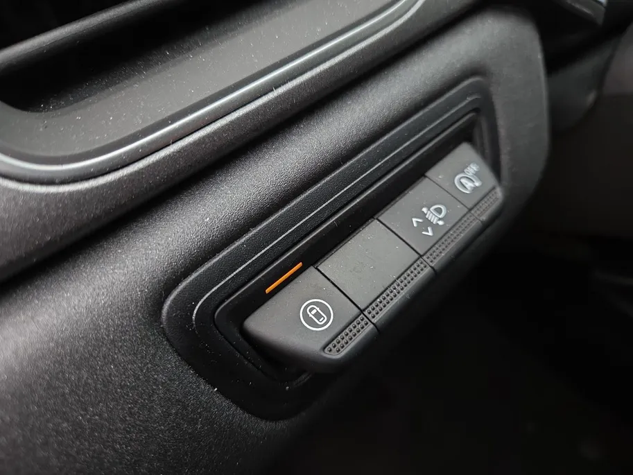 Renault Captur 1.0 TCe 90 techno | Camera | Cruise & Climate Control | 9,3 Navigatie | Apple Carplay & Android Auto | LMV | Parkeersensoren | 12 Maanden BOVAG Garantie