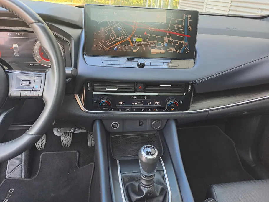 Nissan QASHQAI 1.3 MHEV Tekna Plus | Leer | Voorstoelen verwarmd | 360 Camera | Navigatie | 20'' LM | Stoel Massage | Luxe Lederen Bekleding | Dode Hoek Detectie | Apple Carplay/Android Auto