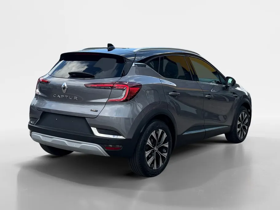Renault Captur 1.6 E-Tech Hybrid 145 Intens | Automaat | Parkeersensoren | Camera | Cruise & Climate Control | Apple Carplay & Android Auto | 12 Maanden BOVAG Garantie