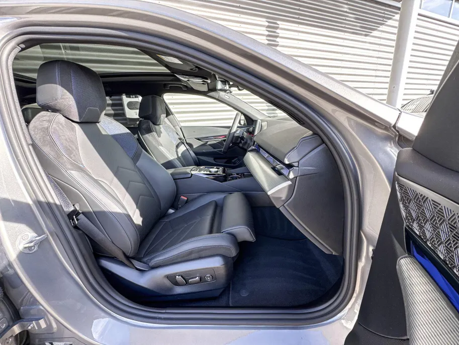 BMW i5 Touring eDrive40 84 kWh