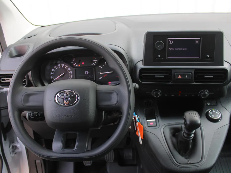 Toyota ProAce CITY 1.2 Turbo L1 Comfort | Clima | Cruise | 3-zits | Benzine! Mag alle milieu zones in! |