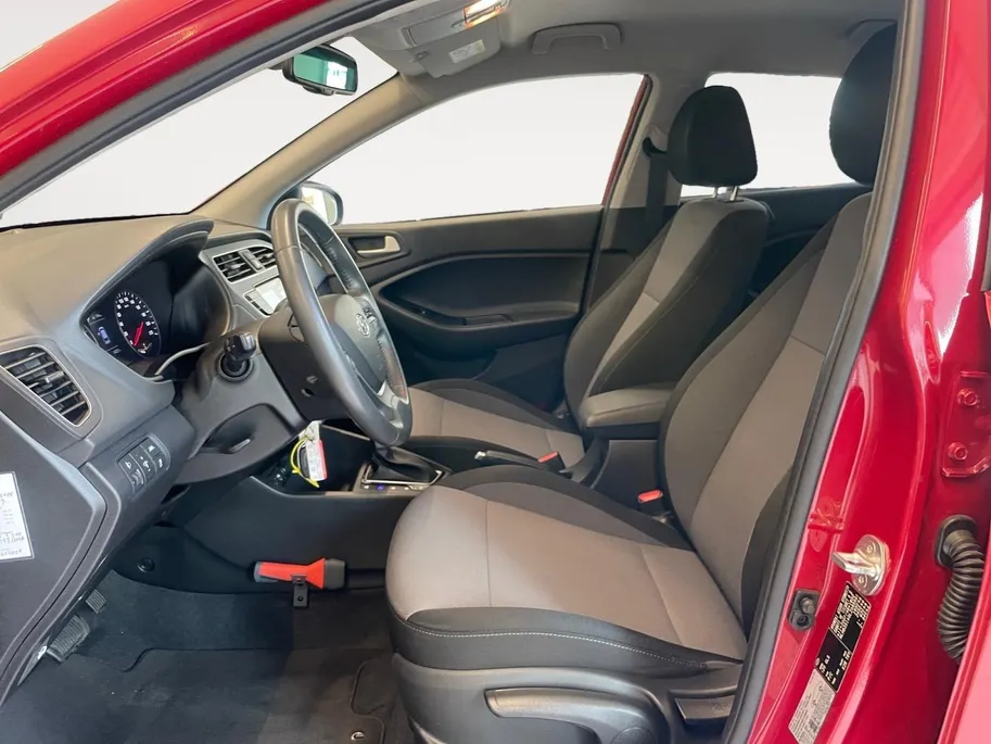 Hyundai i20 1.0 T-GDI Comfort | Automaat | Cruise Control | Climate Control | Camera | Navigatie | LM Velgen |