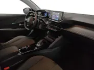 Peugeot 208 1.2 PureTech Allure AUTOMAAT NAVI AIRCO CAMERA APPLE CARPLAY ANDROID AUTO DEALER ONDERHOUDEN 5 DEURS ZEER MOOIE AUTO