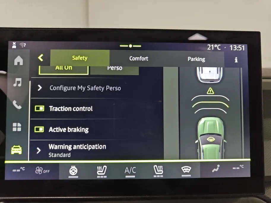 Dacia Bigster 1.8 Hybrid 155 Extreme AUTOMAAT NAVI AIRCO CAMERA CRUISE CONTROLE STOELVERWARMING SCHUIFKANTELDAK APPLE CARPLAY ANDROID AUTO DEALER ONDERHOUDEN ZEER MOOIE AUTO
