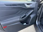 Ford Focus Wagon 1.0 EcoBoost Hybrid ST Line