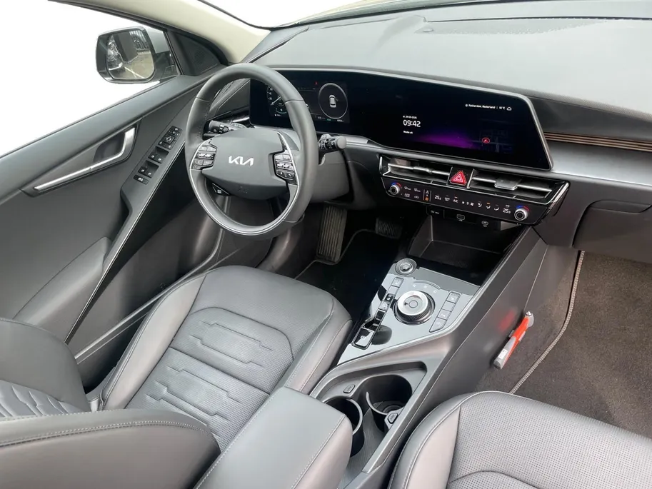 Kia Niro 1.6 GDi Hybrid DynamicPlusLine | Cruise Control | Climate Control | Open Dak | Navigatie | Camera | Parkeersensoren | Stoelverwarming | Stuurverwarming |