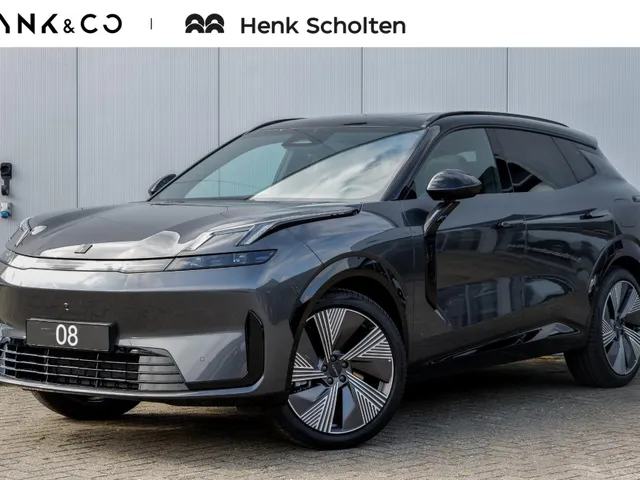 Lynk & Co 08