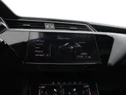 Audi Q8 Sportback e-tron 55 quattro S Edition 408pk / 115 kWh · SOH 93,2% · Panoramadak · Luchtvering · 360gr Camera ·  Head-Up display ·