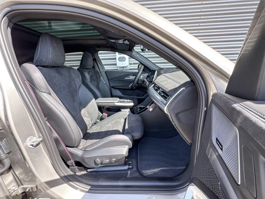 BMW iX2 eDrive20 67 kWh M Sport Edition