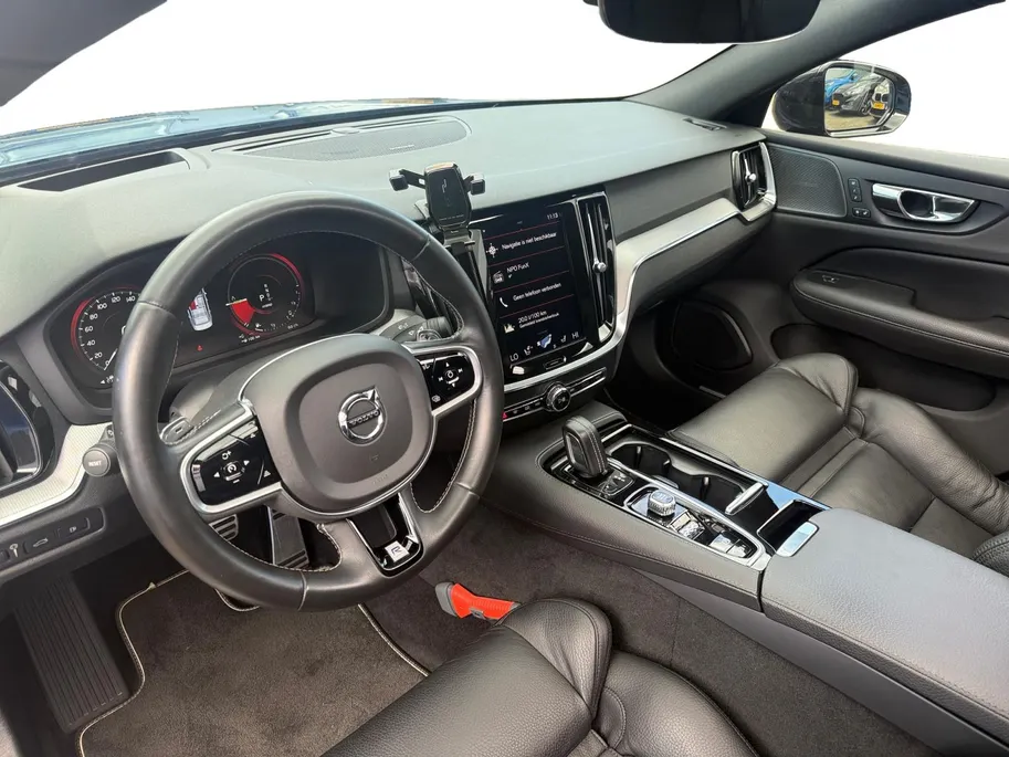 Volvo S60 2.0 T8 AWD Polestar Engineered | Dealer onderhouden | 405pk PHEV |  360 Camera | Schuif/Kantel Dak | Lederen Bekleding | Memory seats | Full Optie! | 12 maanden garantie! |