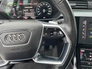 Audi e-tron e-tron 50 quattro Launch edition 71 kWh | SOH 86% | Trekhaak | Elek. stoelverstelling | Navi | Camera