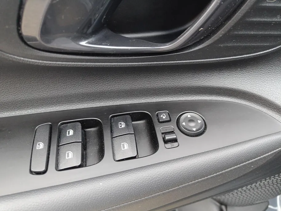 Hyundai i20 1.0 T-GDI Premium | Climate Controle| Lichtmetalen velgen| Dealer onderhouden| Metallic lak| Stoel verwarming| Stoel verwarming| Navigatie| Telefoon intergratie| Keyless start | Parkeer sensoren| Camera