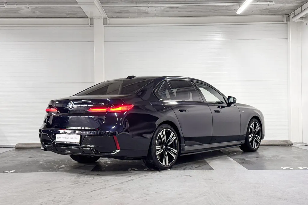 BMW i7 eDrive50