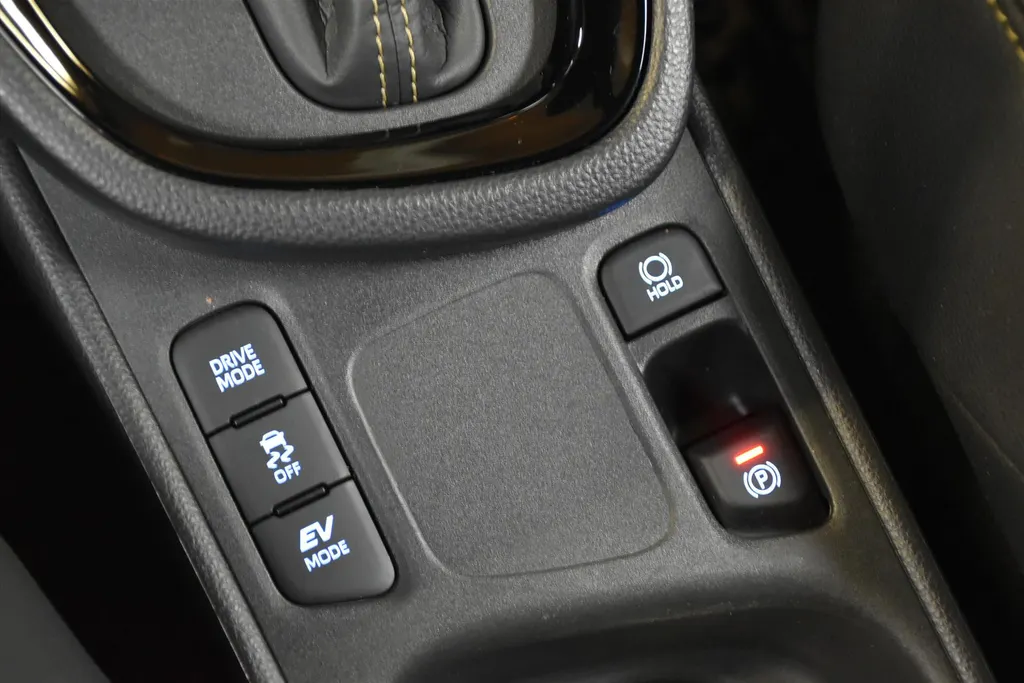 Toyota Yaris Cross 1.5 VVT-I Hybrid 116pk CVT Adventure JBL Stoel/Stuurverwarming