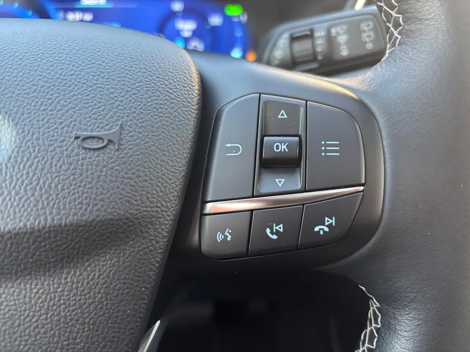Ford Kuga 2.5 PHEV Vignale | Panoramadak | Trekhaak | Winter Pack | Driver assistance Pack | Elektr. Achterklep | Lederen Elektr. stoelen | 12 maanden garantie! |