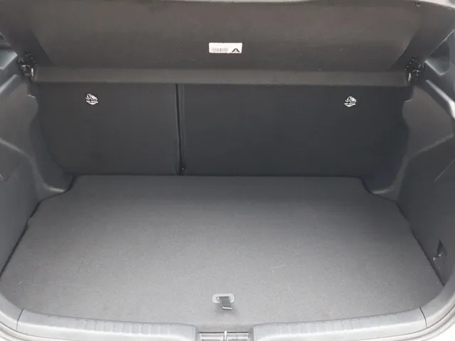 Toyota Yaris 1.5 Hybrid 130 Executive JBL | Head-up | Stuur en stoelverwarming VERKOCHT