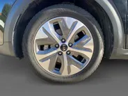 Kia e-Niro DynamicPlusLine 64 kWh Climate control | Stoel,- en stuurverwarming | Parkeercamera | Cruise control | Elek. schuif/kanteldak | 16 inch LM velgen |