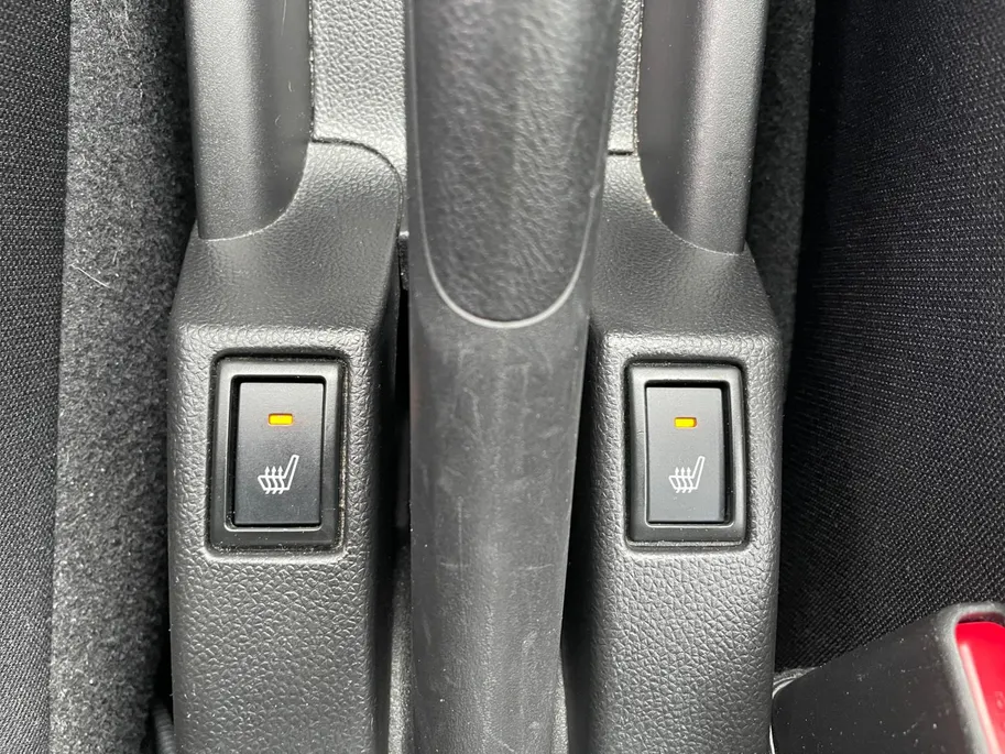 Suzuki Swift 1.2 Style Smart Hybrid | Navigatie| Climate Control| Stoel verwarming| Camera| Parkeersensoren| Multimedia systeem| Keyless start | Dealer onderhouden