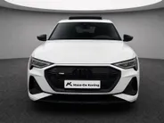 Audi e-tron 55 408pk Quattro S edition 95 kWh · SOH 97,1% · Panoramadak · Camera · Luchtvering · Zwart Optiek Plus · 21'' Inch ·