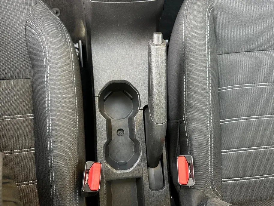 Dacia Sandero 90PK TCe Journey | Camera | Dode Hoek Detectie | Climate Control | Parkeersensoren | Apple CarPlay/Android Auto | Cruise Control | Full LED | 12 Maanden BOVAG Garantie