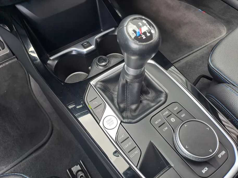BMW 1 Serie 118i Business Edition M-exterieur pakket | Digitaal cockpit | Navigatie | Cruise | Climate | M-bekleding | M-stuur | Apple Carplay/Android Auto