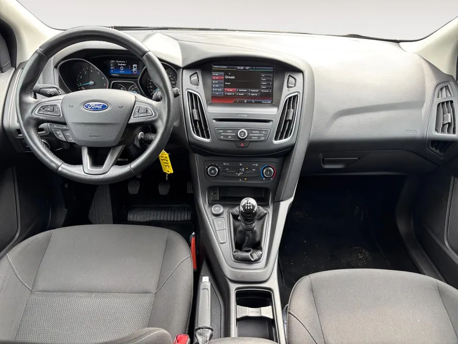 Ford Focus Wagon 1.0 Trend Edition | Nieuwe Distributieriem | Navigatie | Voorruitverwarming | Parkeersensoren | Cruise Control | 12 maanden garantie! |