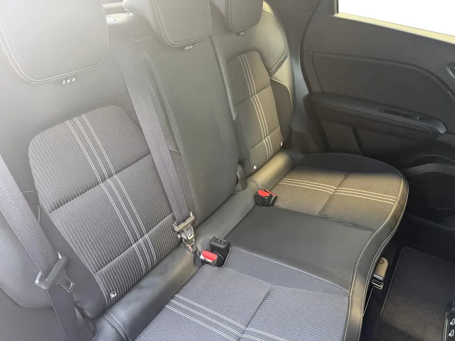 Renault Captur 1.6 E-Tech full hybrid 145 E-Tech engineered | Automaat | Parkeersensoren | Camera | Apple Carplay & Android Auto | Cruise & Climate Control | Navigatie | 12 Maanden BOVAG Garantie