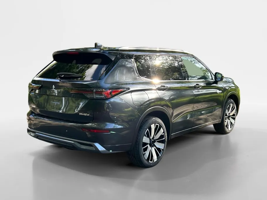 Mitsubishi Outlander 2.4 PHEV Instyle+ | 5.000 EURO KORTING | 8 JAAR GARANTIE |