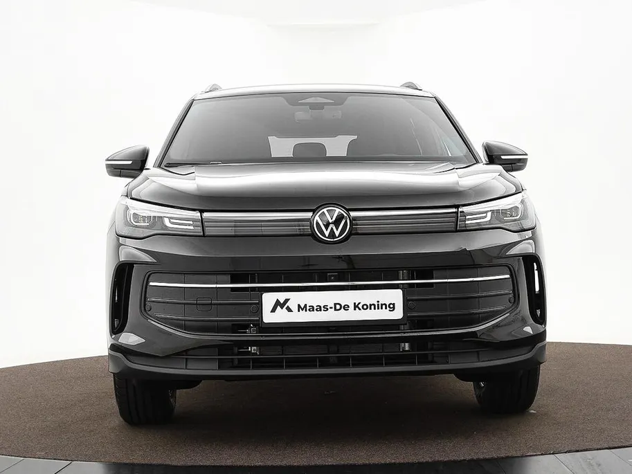 Volkswagen Tiguan Limited Edition 1.5 eHybrid 204 PK 6 versn. DSG · Design Pakket Dark · Trekhaak inklapbaar, met elektrische ontgrendeling, incl. aanhangermanoeuvreerhulp Trailer Assist · Voorraad OUTLET · Prijs is inclusief inruilpremie ·