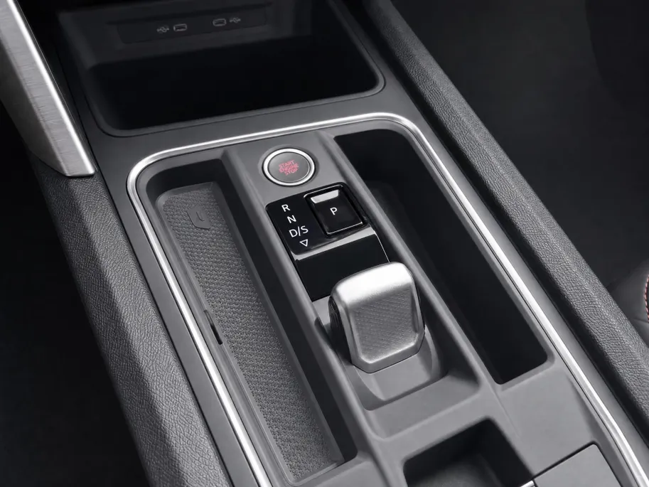 SEAT Leon FR Business 1.5 TSI eHybrid 204 PK Hatch. Technology pack | Matrix Led | Herwaardering!!
