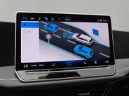 Volkswagen Passat Variant 1.5 eTSI 150pk DSG Business · Camera · Keyless · Apple/Android Car Play · Elek. Voorstoel · Elek. Achterklep · 17'' Inch · Garantie t/m 28-03-2028 of 100.000km