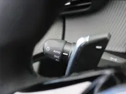 Peugeot 2008 1.2 PureTech 130 Allure | Automaat | Camera | Clima | Cruise | Navi | 17' LM | LED | Apple Carplay/Android Auto |