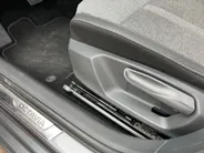 Škoda Octavia Combi 1.5TSI/150PK MHEV FL Design DSG · Panoramadak · Camera + Parkeersensoren · Apple/Android Car Play · Stoelverwarming · Garantie t/m 21-05-2029 of 60000km.