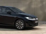 Volkswagen ID. Polo Life 52 kWh accu, 211 PK · Trekhaak afneembaar · Zijruiten achter en achterruit getint ·