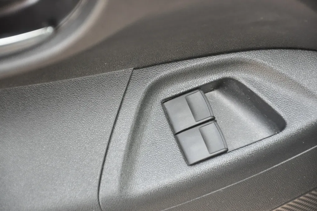 Peugeot 108 1.0 e-VTi Allure Camera Navi