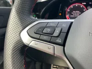 Volkswagen Golf 2.0TSI/265PK GTI DSG · Panoramadak · Camera · Trekhaak · Apple/Android Car Play · Garantie t/m 27-03-2030 of 100.000km