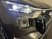 Ford Transit Custom 320 2.5 PHEV L2H1 Sport DC 230 PK | AUTOMAAT | Uniek Sport Interieur | 19 inch Lichtmetalen Velgen | Trekhaak | Achteruitrijcamera | |Verwarmbare Voorstoelen en Stuurwiel |