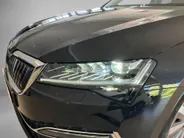 Škoda Superb Combi 1.4TSIiV 160kW/218PK Business Edition Plus · Navigatie · Trekhaak · Camera + Parkeersensoren · Garantie t/m 27-03-2028 of 60000km.