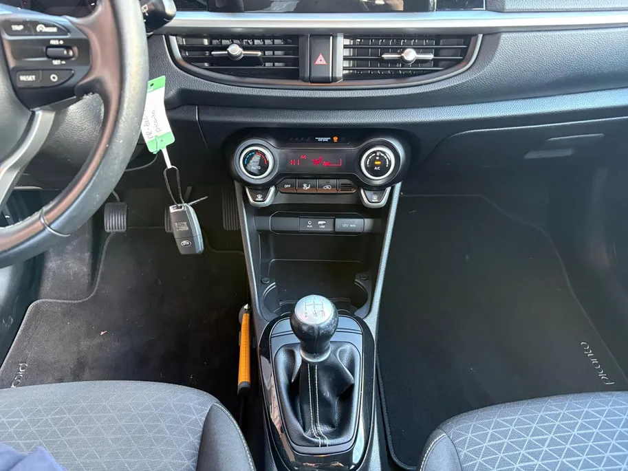Kia Picanto 1.0 CVVT First Edition | Navigatie | Cruise control | Camera | Apple Carplay / Android Auto | Elektrische ramen voor en achter | Lichtmetalen Velgen |