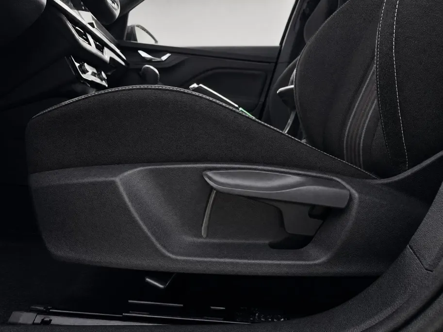 Škoda Kamiq Monte Carlo 1.0 TSI 85 kW / 115 PK SUV 6 versn. Hand. | Metallic lak | Trekhaak Wegklapbaar | 1000,- inruilvoordeel!!