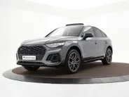 Audi Q5 Sportback 55 TFSIe 367pk S-tronic S edition · Panoramadak · 360 Camera · Elek. Achterklep · Apple/Android Car Play · Navigatie · 20'' Inch ·
