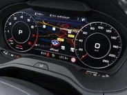 Audi Q2 35 TFSI 150pk S Edition · Camera · Matrix LED · Apple/Android Car Play · Adaptive Cruise Control · Stoelverwarming · Verkeersbord Detectie · Virtual Cockpit ·