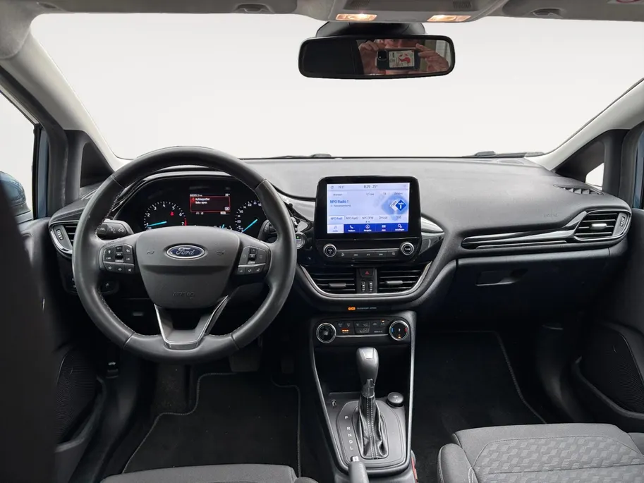 Ford Fiesta 1.0 EcoBoost Hybrid Titanium X Automaat | Adaptieve Cruise Control | Camera | Privacy Glass | Keyless Entry | Parkeersensoren | Navigatie |