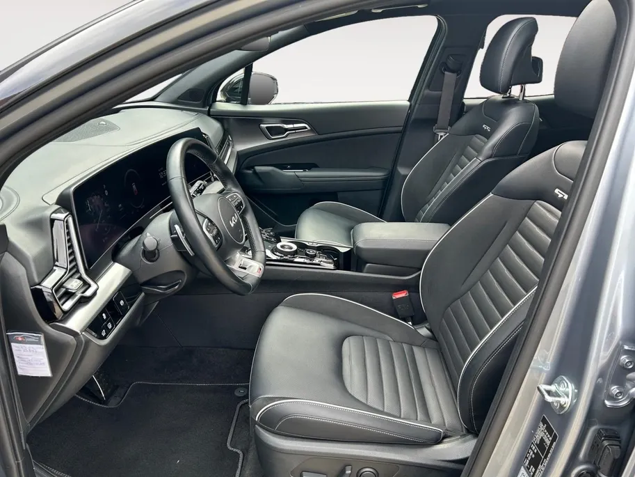 Kia Sportage 1.6 T-GDi Hybrid GT-PlusLine | Apple Carplay / Android Auto | Navigatiesysteem | Elektrisch verstelbare Voorstoelen | Bestuurdersstoel Met geheugen | Stoelverwarming + Stoelkoeling | Stuurverwarming | Elektrisch Bedienbaar Schuif / Kanteldak | Elektrisch 