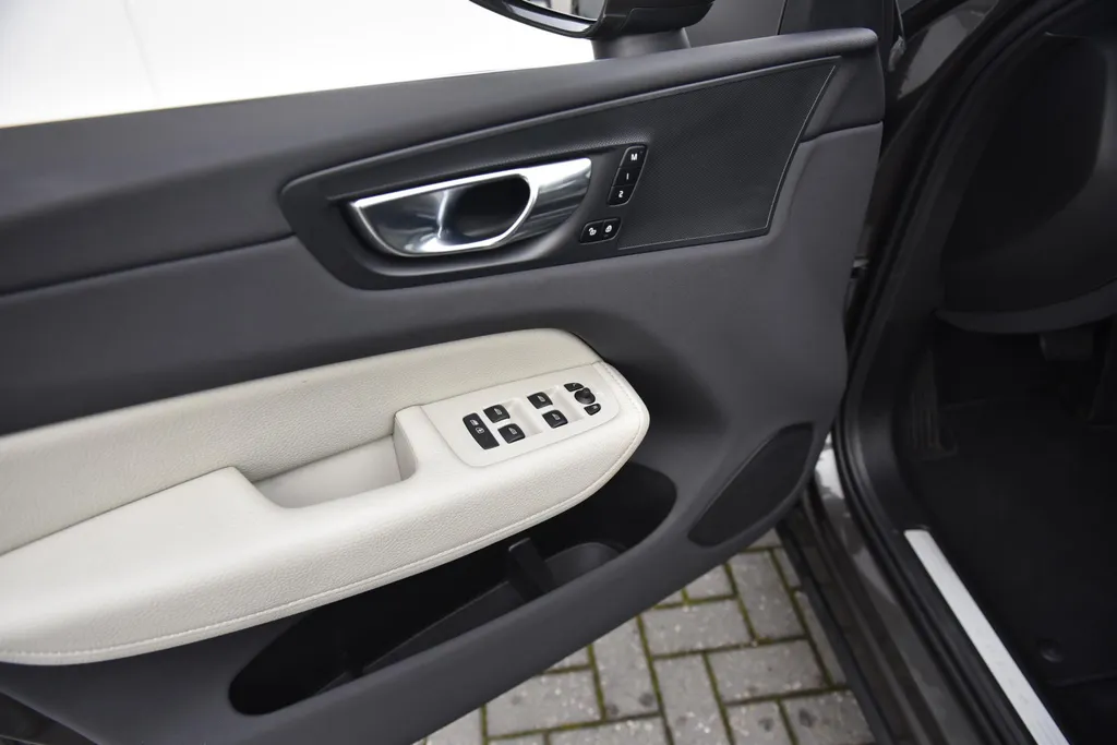 Volvo XC60 2.0 T4 Inscription