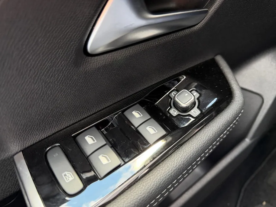 Opel Astra Electric 54 kWh Business Edition 95 % SOH 360 Camera | Unieke KM stand | Stoel + stuurverwarming | 12 Maanden BOVAG | Climate control | ACC |