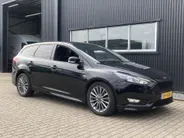 Ford Focus 1.0 Ecoboost 125 pk ST-Line Wagon Navigatie - Apple Carplay/ Android Auto - Active Park Assist - Privacy Glass